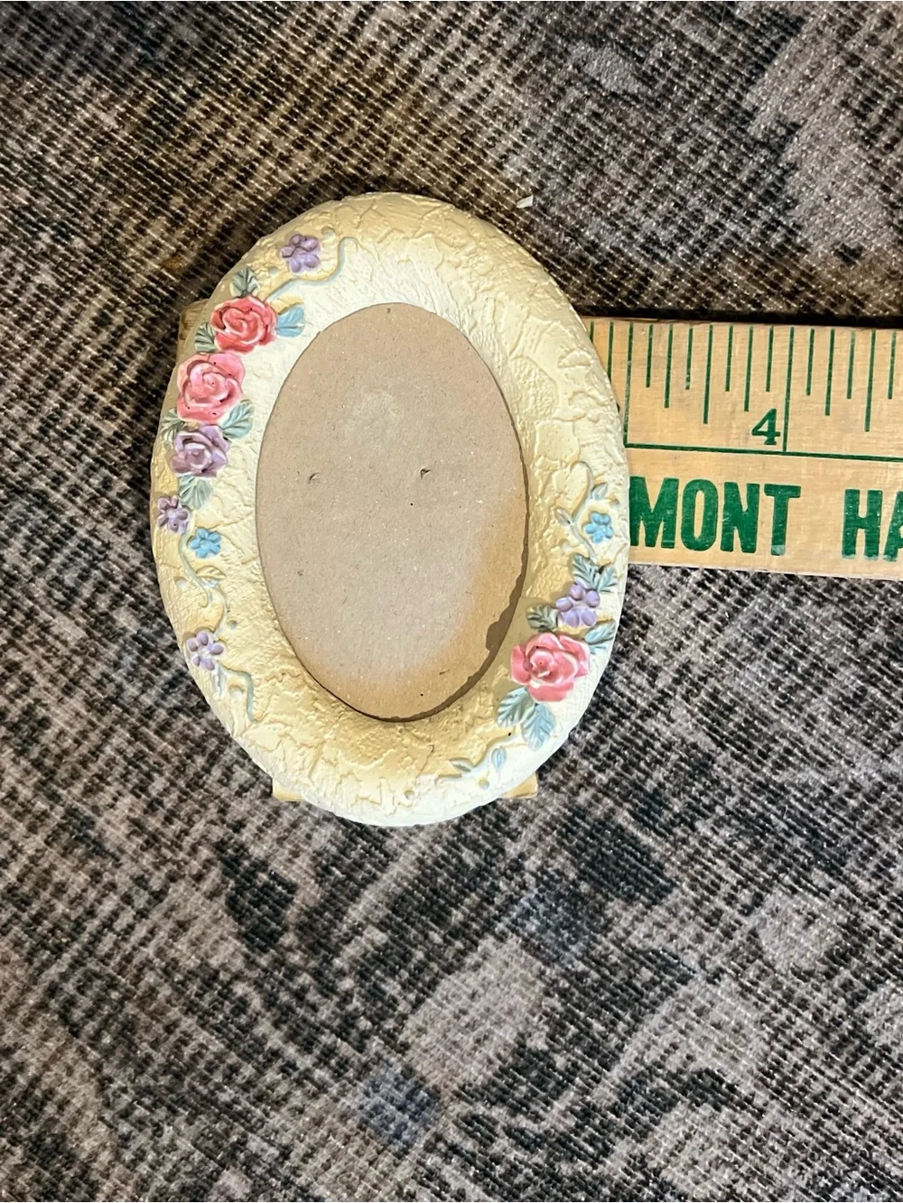 Vintage Mini Oval Floral Picture Frame - Cream Resin Pastel Pink & Purple Roses